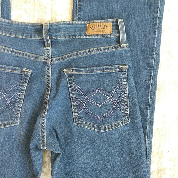 Signature Levi Strauss & Co. Modern Bootcut Jeans 4M Blue - Picture 10 of 14
